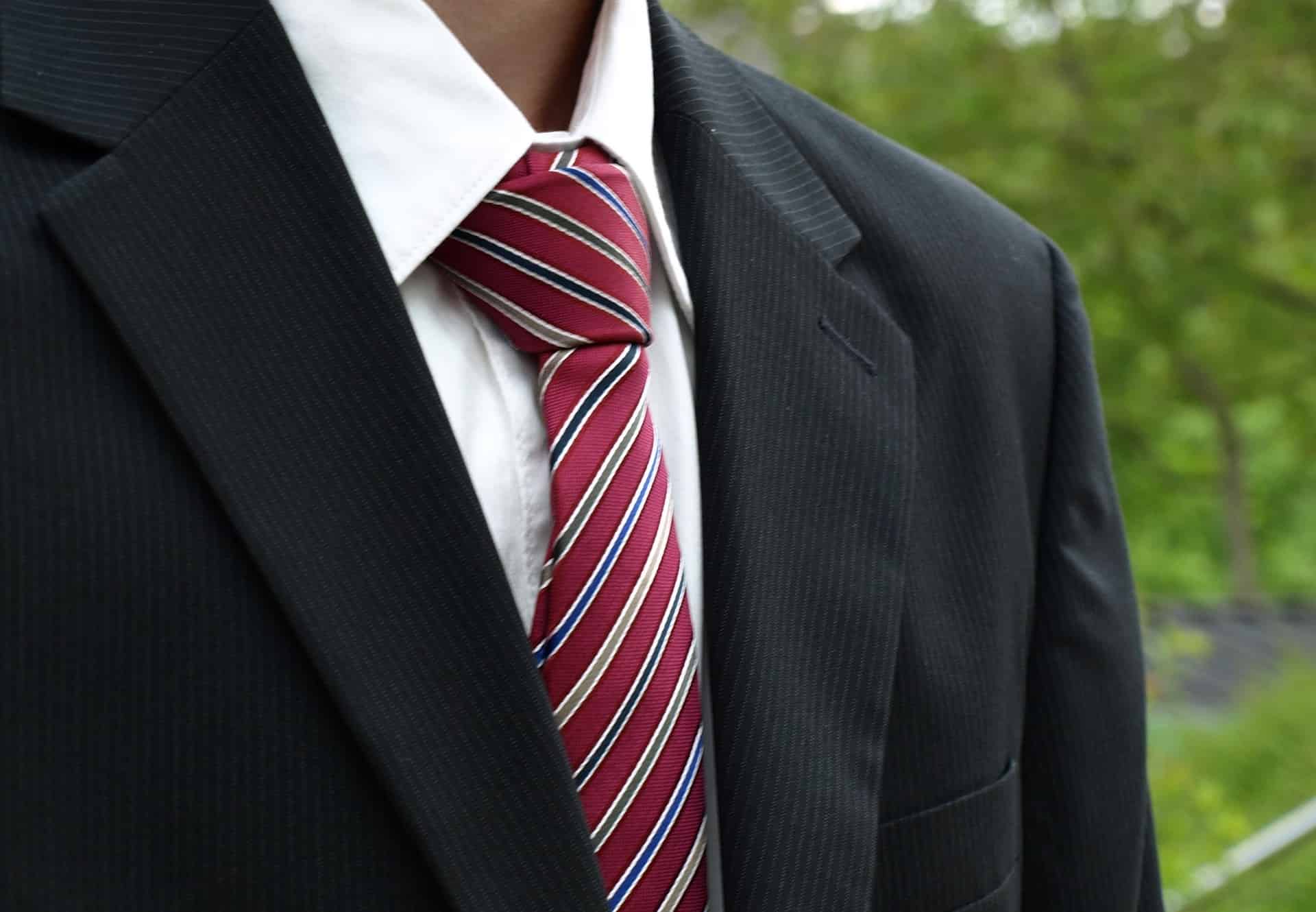 Dress code pro muže: Rozdíl mezi Business Casual a Black Tie